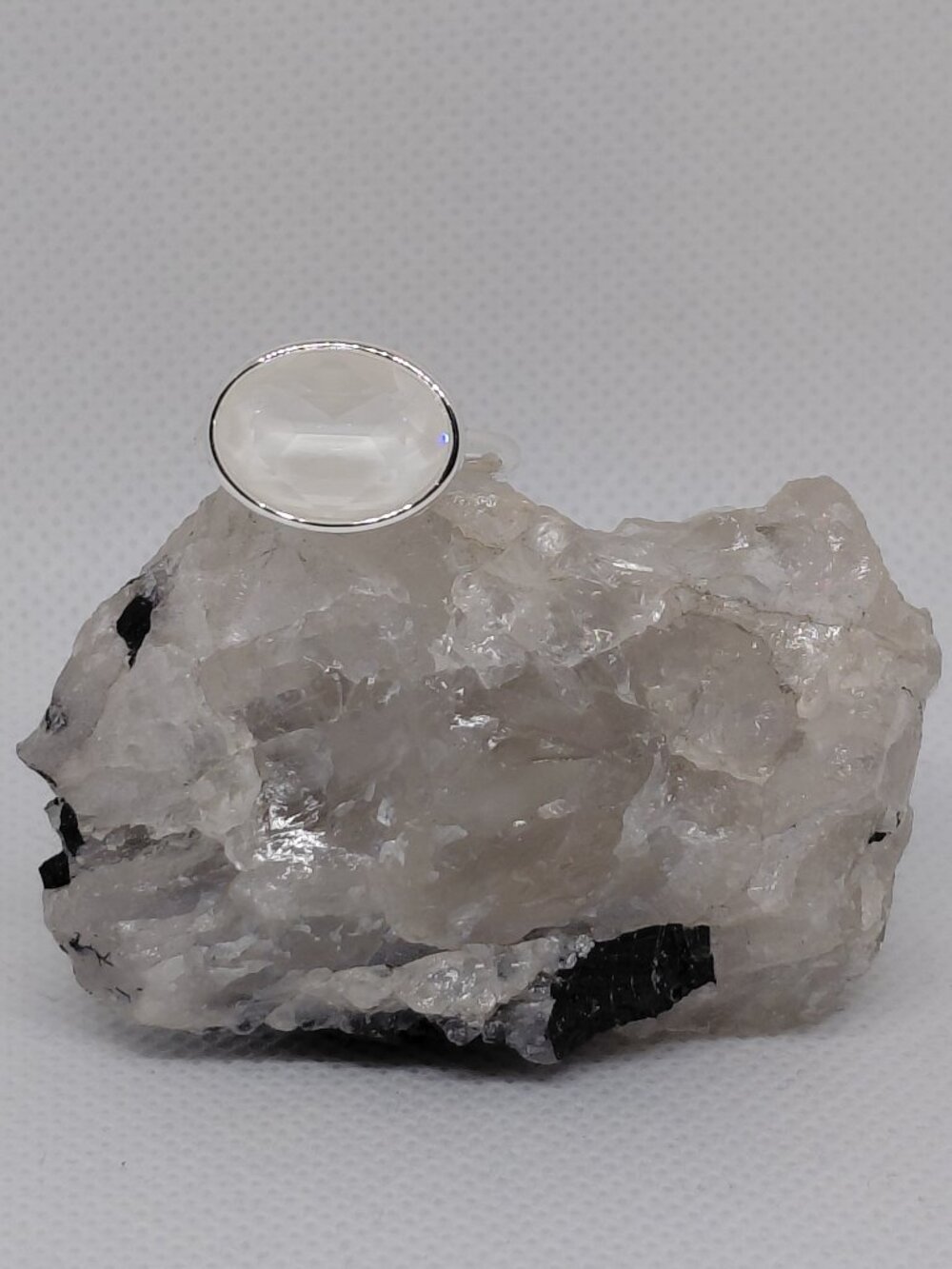 Artisan Handmade Swarovski Crystal Electric White Ignite Ring Size 8